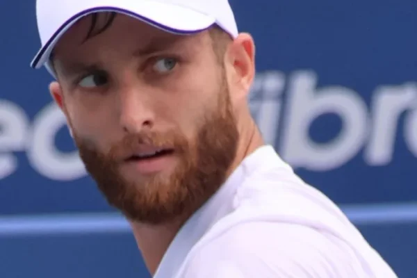 Sinner's Dominance Over Moutet at Miami: Can the Underdog Upset the World No. 2?