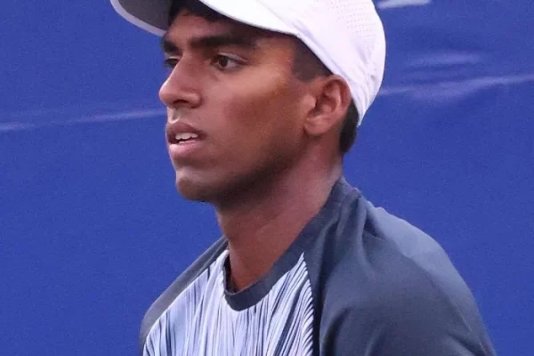 Basavareddy Favored Over Draxl in Houston ATP Clash—Form and Hard Court Edge Decisive