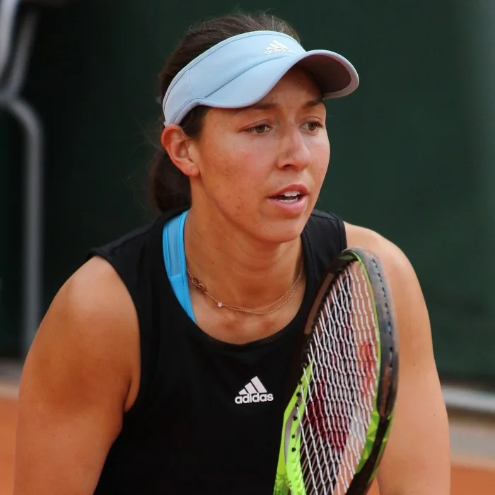 Pegula's Clay Mastery Over Starodubsteva: Charleston Favors the American's Surface Expertise