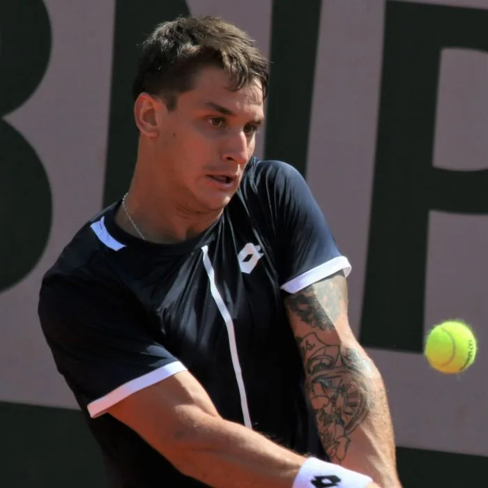 Carabelli Favored Against Van Assche in Marrakech: Clay Court Mastery vs. Rising Challenger