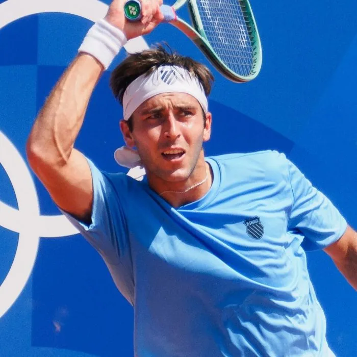 Etcheverry Favored Over Paul in Houston: Surface Mastery and Recent Form Drive the Prediction